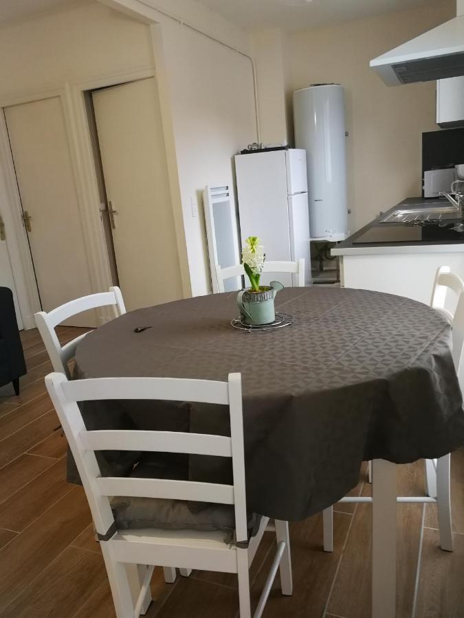 Appartement T4 Lumineux Avec Balcon - 3Eme Etage Sans Ascenseur Ταρμπ Εξωτερικό φωτογραφία